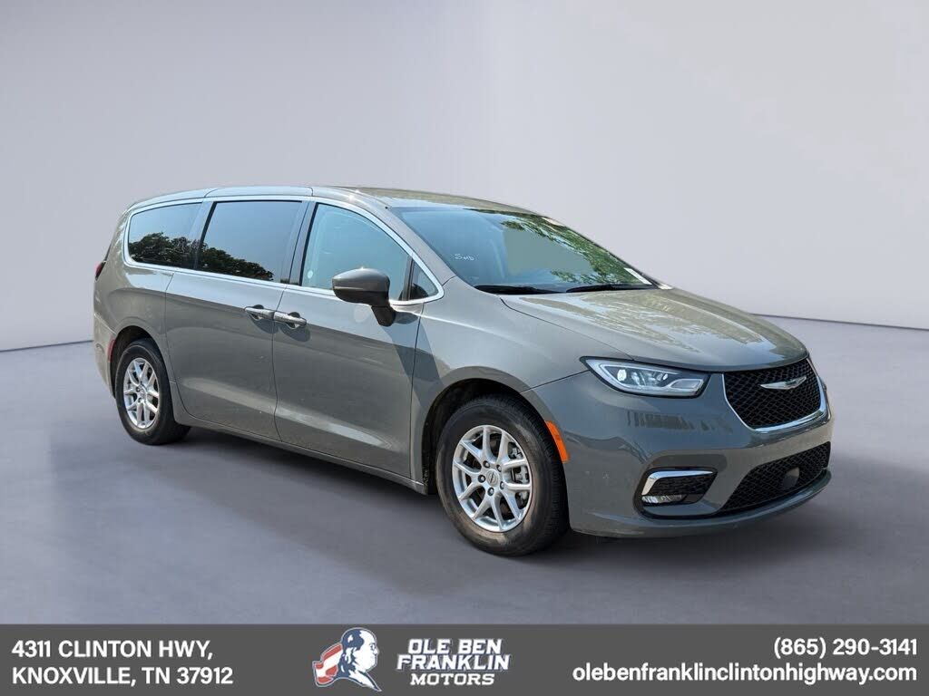 2023 CHRYSLER Pacifica