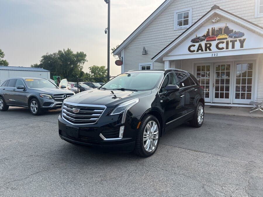 2017 CADILLAC XT5