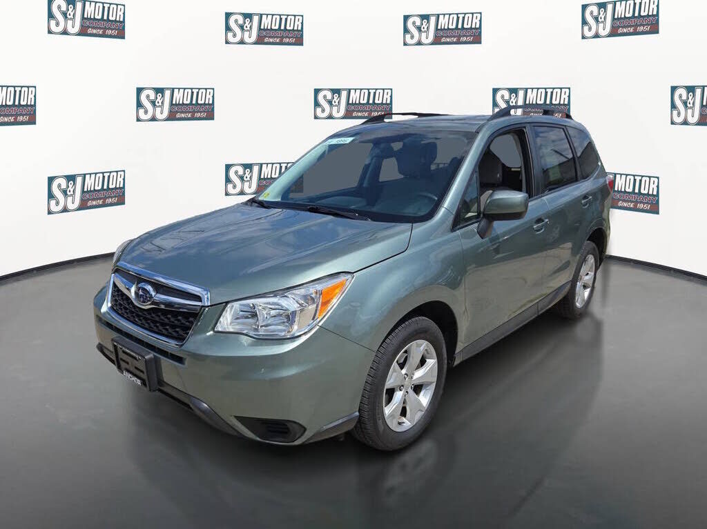 2014 SUBARU Forester