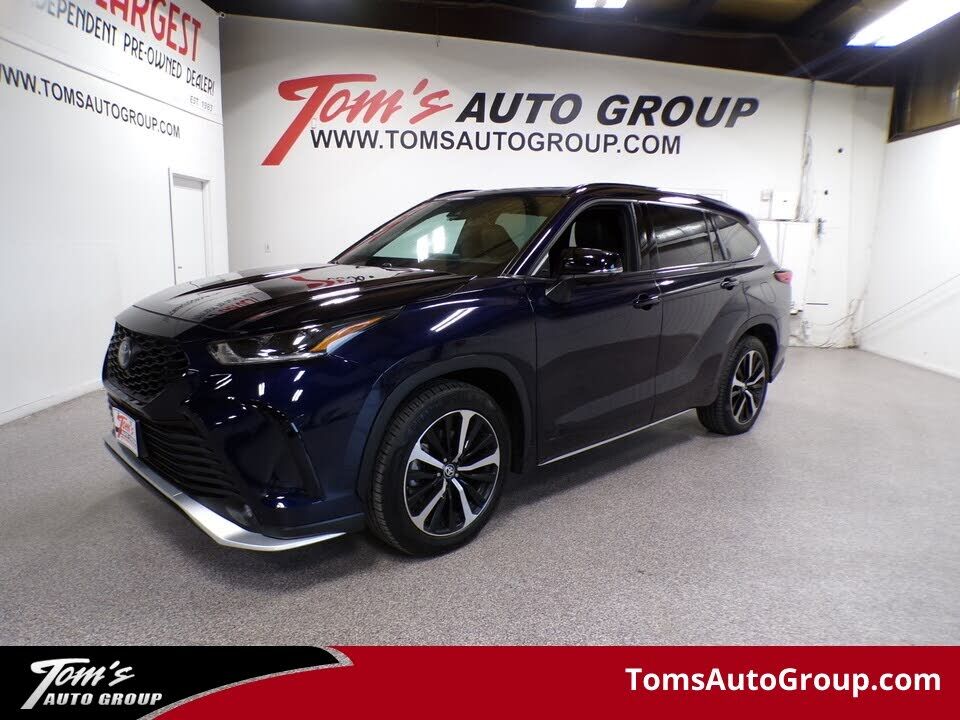 2022 TOYOTA Highlander