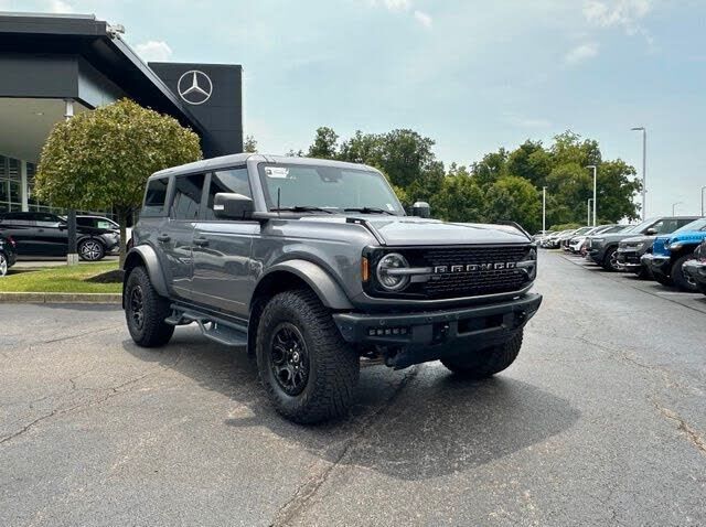 2024 FORD Bronco