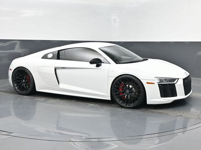 2018 AUDI R8