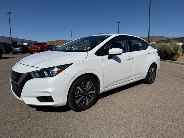2022 NISSAN Versa