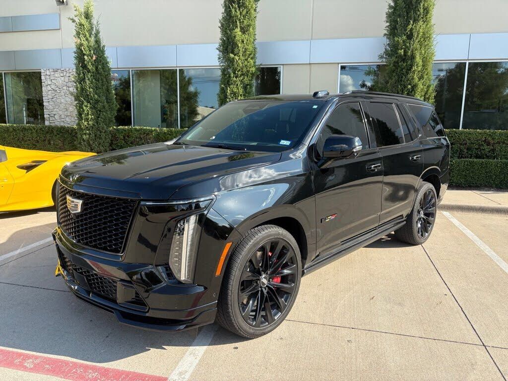 2026 CADILLAC Escalade