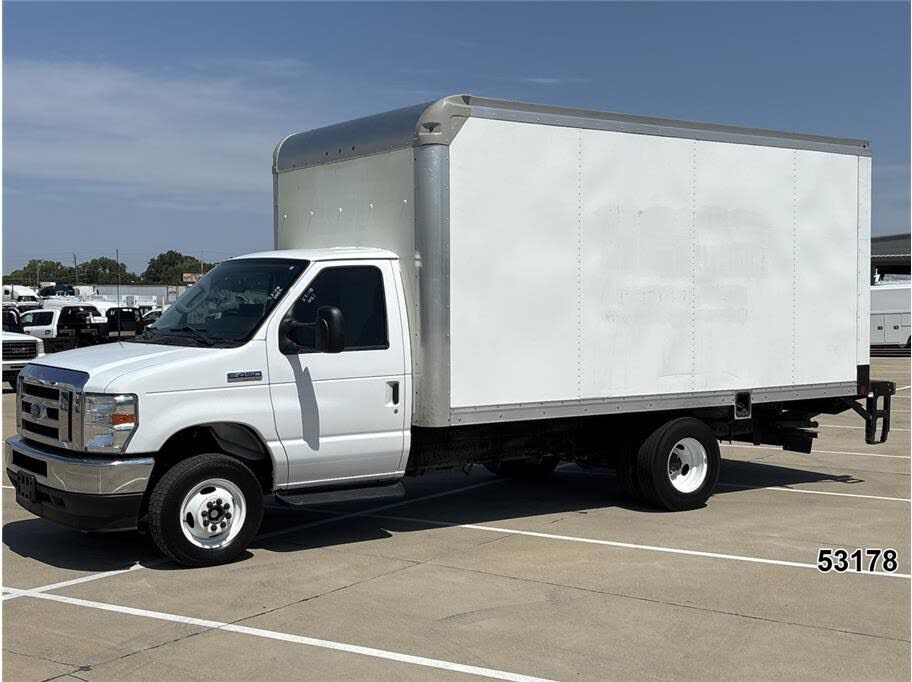2024 FORD E-350
