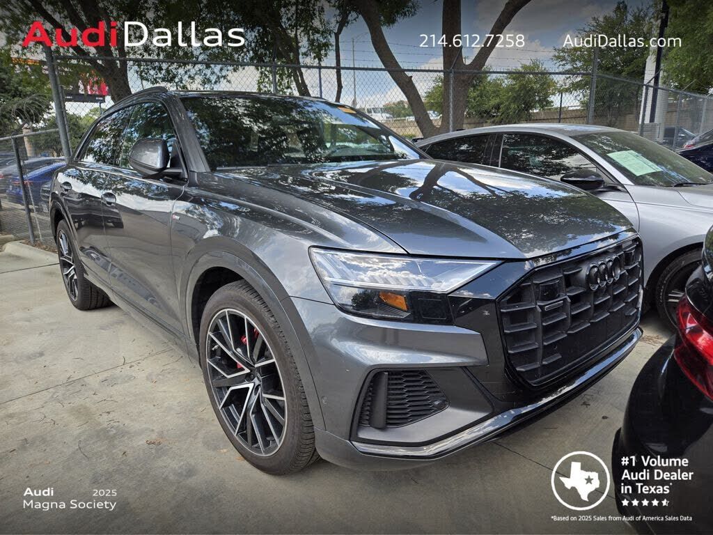 2023 AUDI Q8
