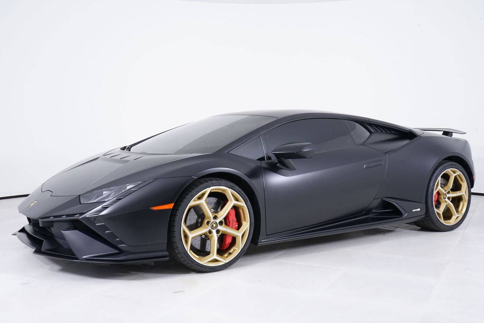 2023 LAMBORGHINI Huracan
