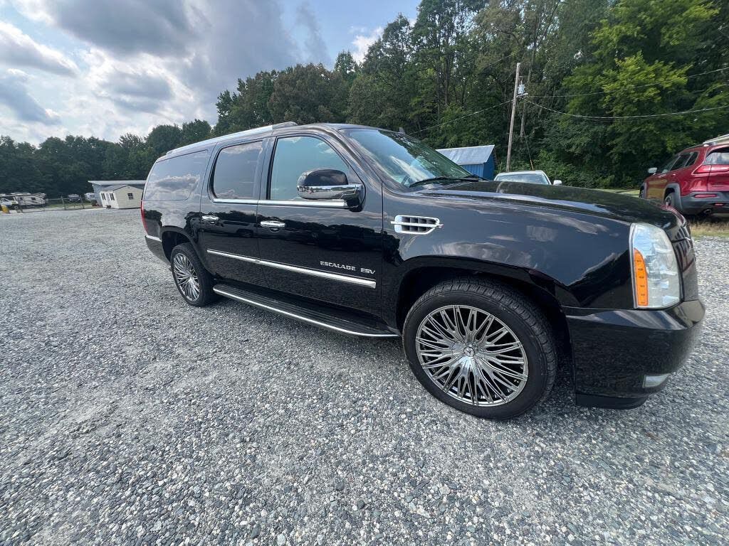 2013 CADILLAC Escalade