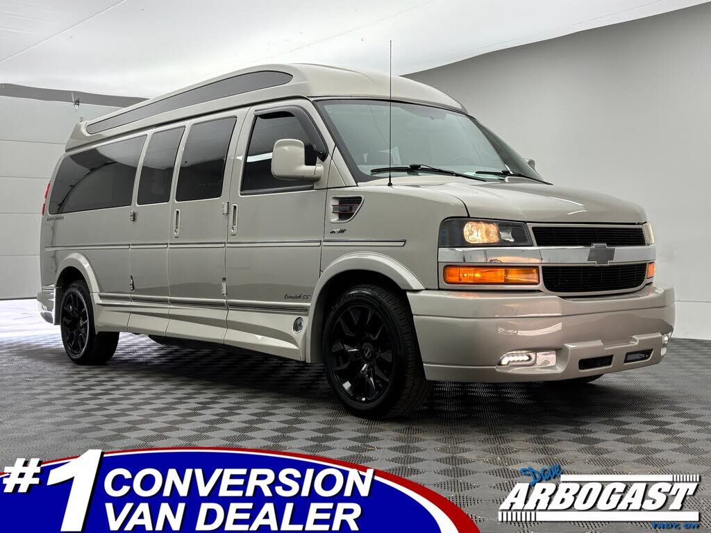 2023 CHEVROLET Express