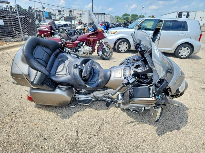 2008 HONDA GL1800