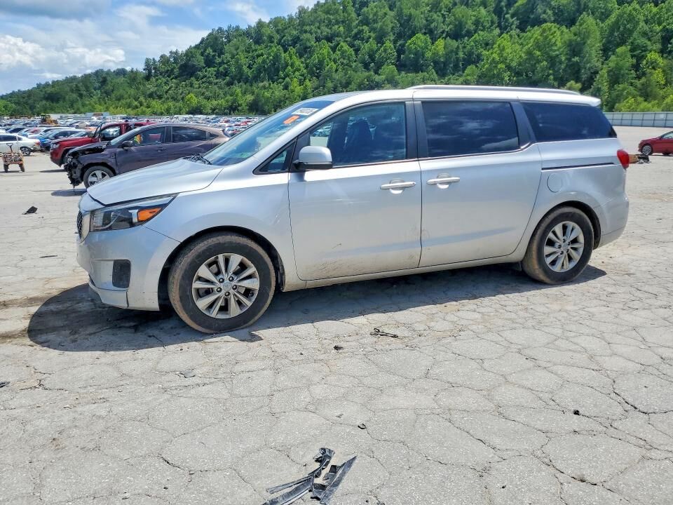 2016 KIA Sedona