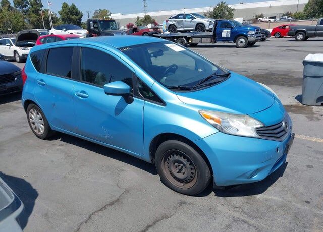 2015 NISSAN Versa