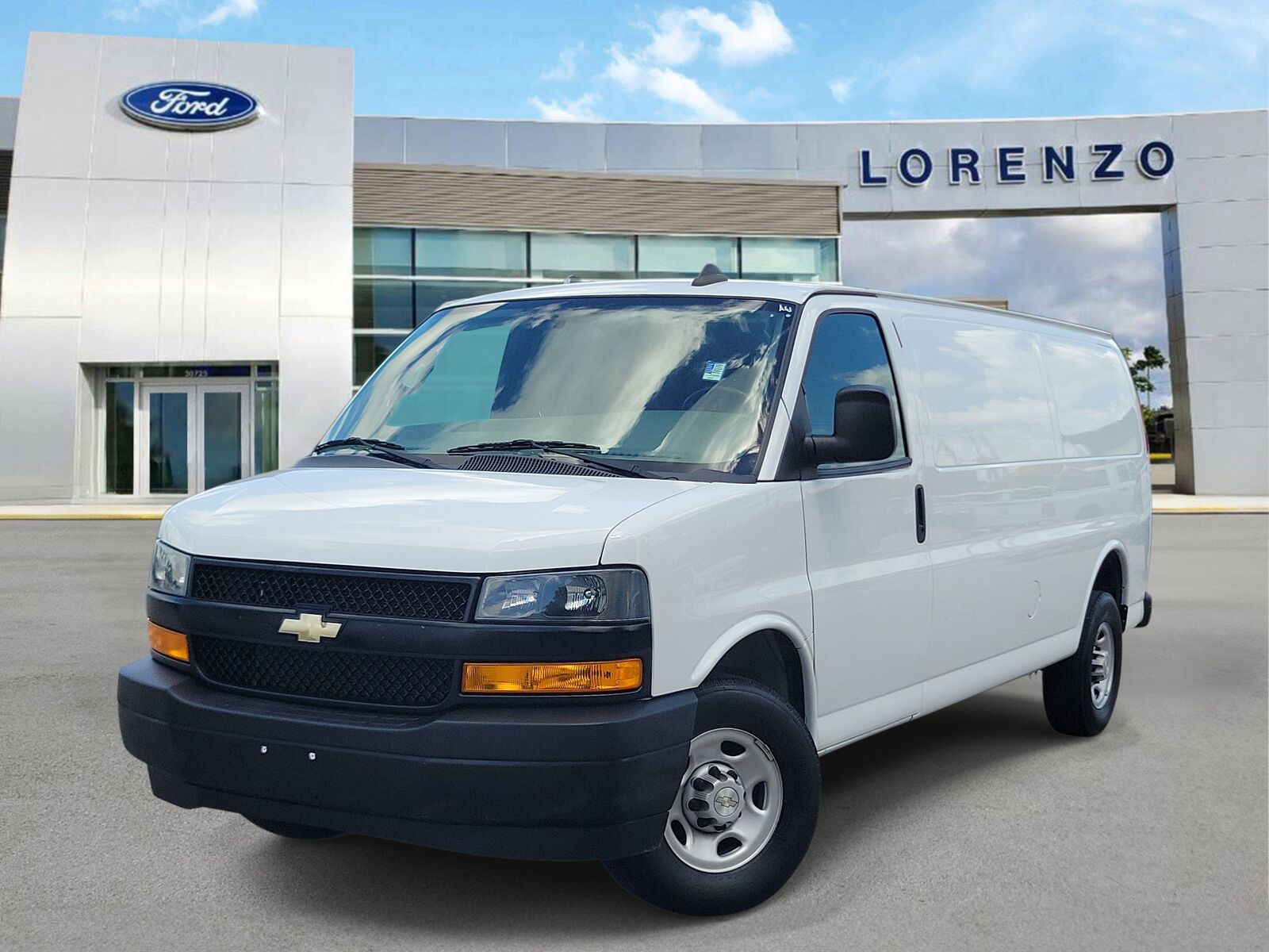 2023 CHEVROLET Express