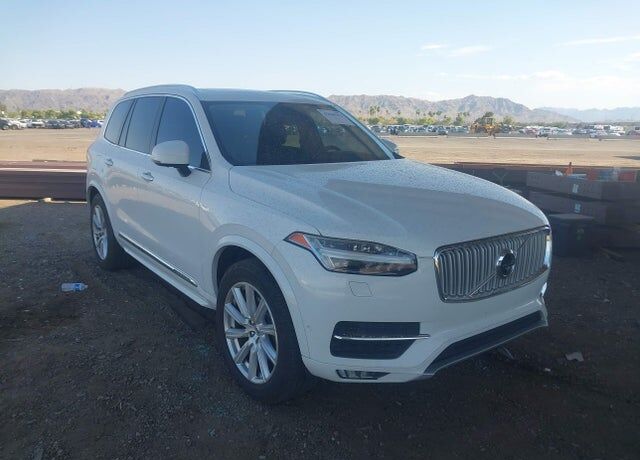 2016 VOLVO XC90