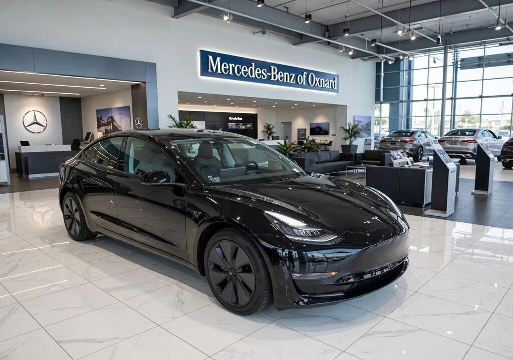 2025 TESLA Model 3