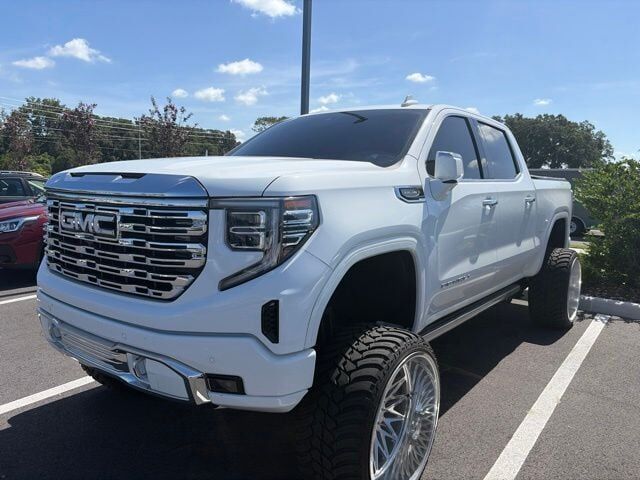 2023 GMC Sierra