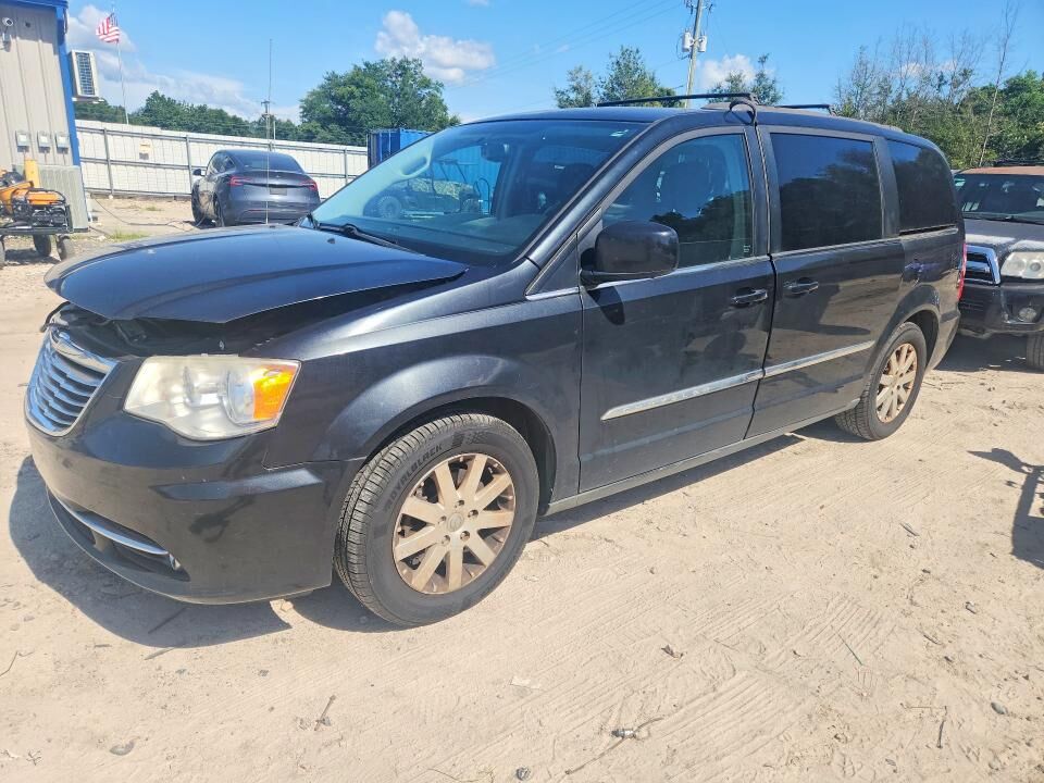 2015 CHRYSLER Town and Country