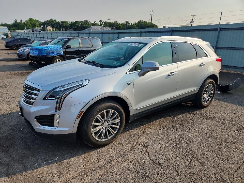 2017 CADILLAC XT5
