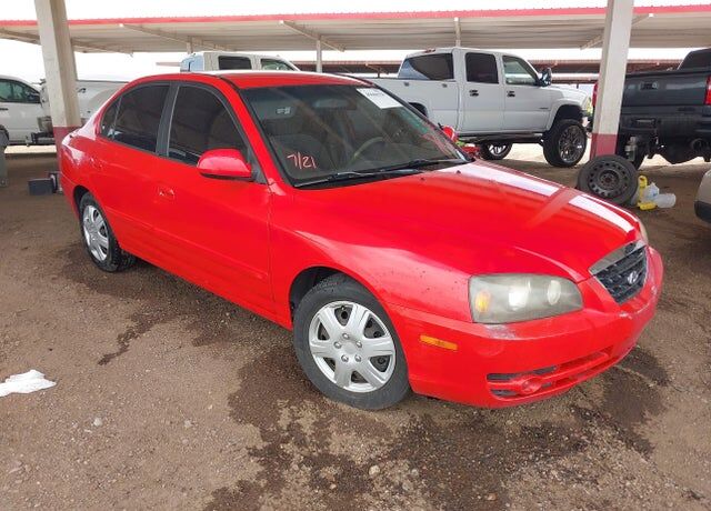 2004 HYUNDAI Elantra
