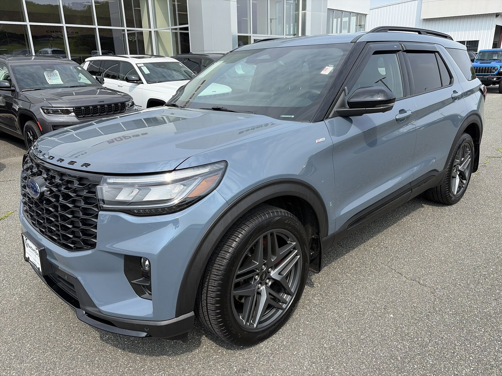 2025 FORD Explorer