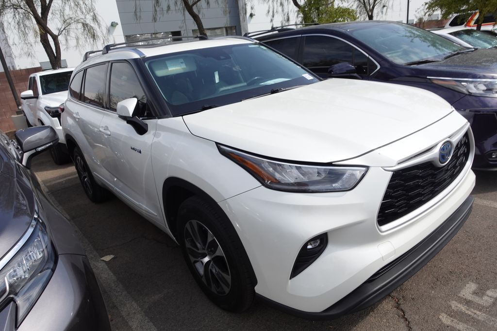 2020 TOYOTA Highlander