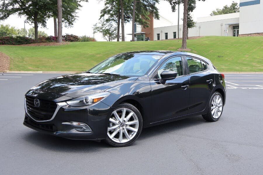 2017 MAZDA Mazda3