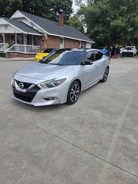2016 NISSAN Maxima