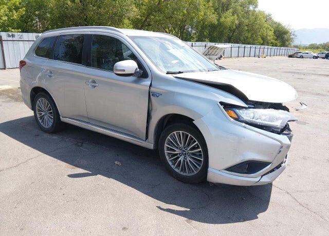 2022 MITSUBISHI Outlander