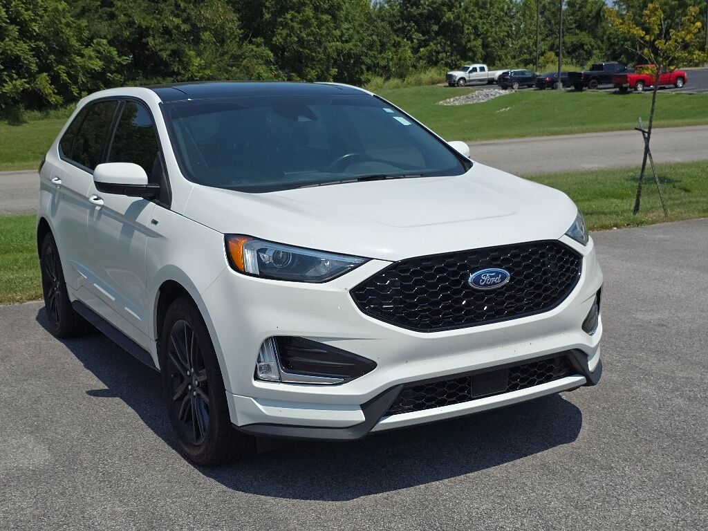 2022 FORD Edge