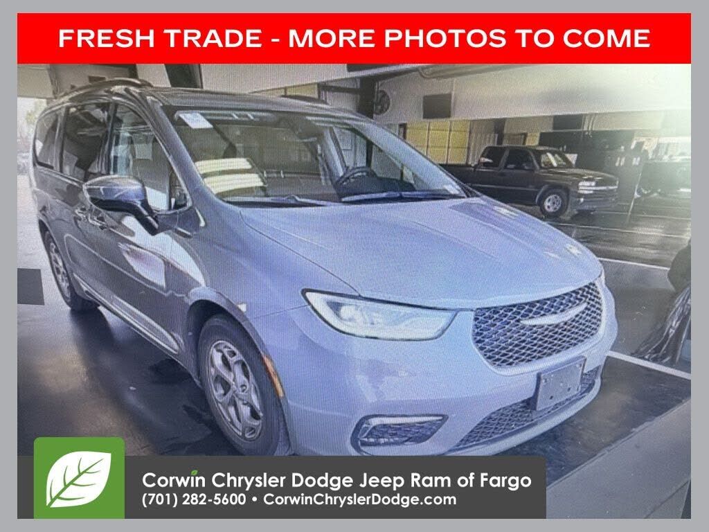 2023 CHRYSLER Pacifica