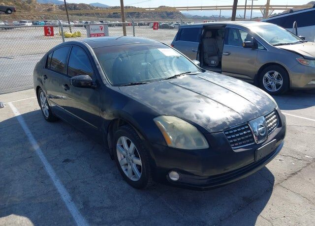 2005 NISSAN Maxima