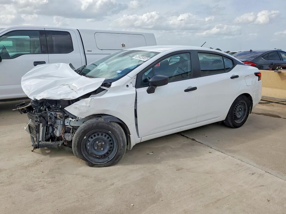 2025 NISSAN Versa