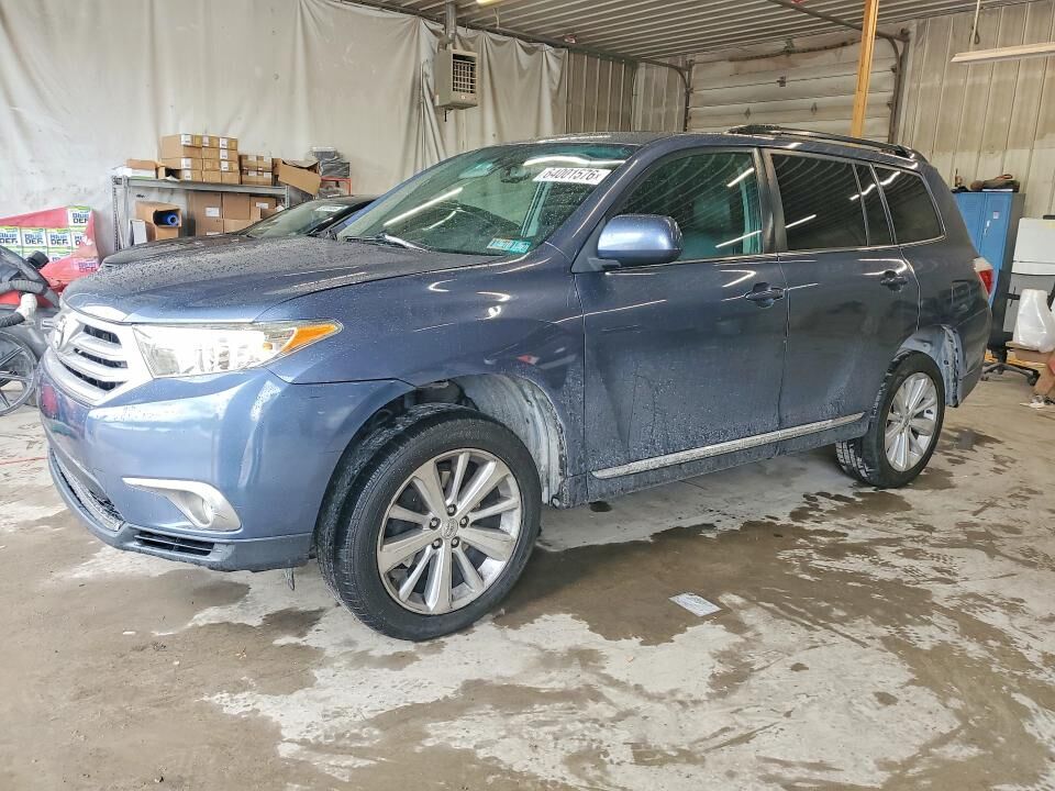 2012 TOYOTA Highlander