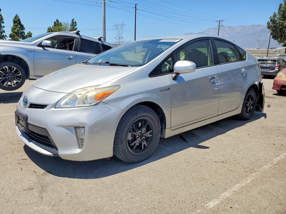 2015 TOYOTA PRIUS