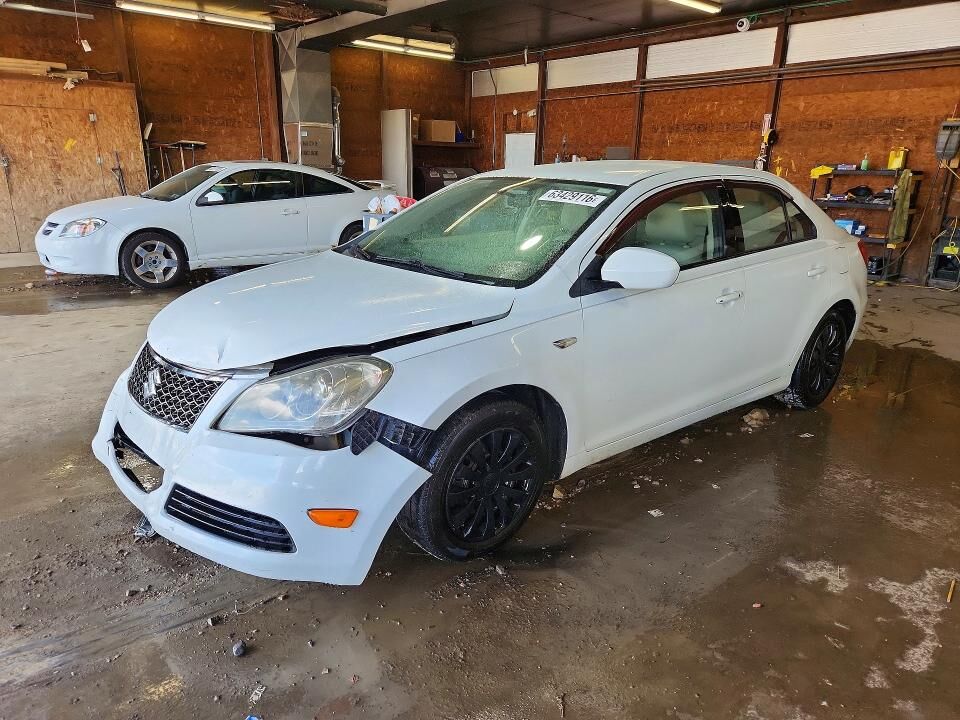 2012 SUZUKI Kizashi
