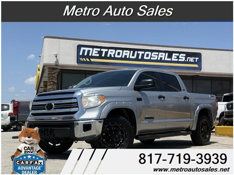 2017 TOYOTA Tundra