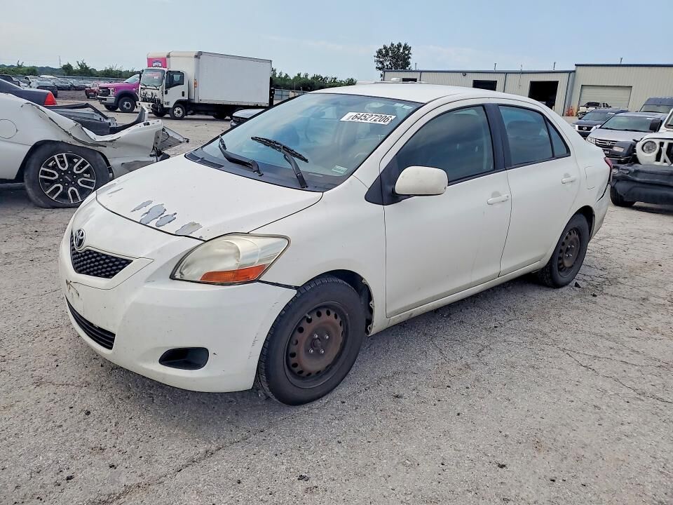 2010 TOYOTA Yaris