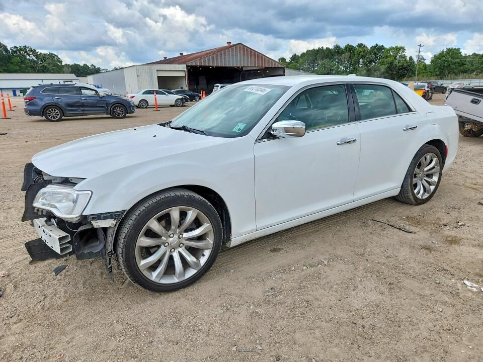 2018 CHRYSLER 300