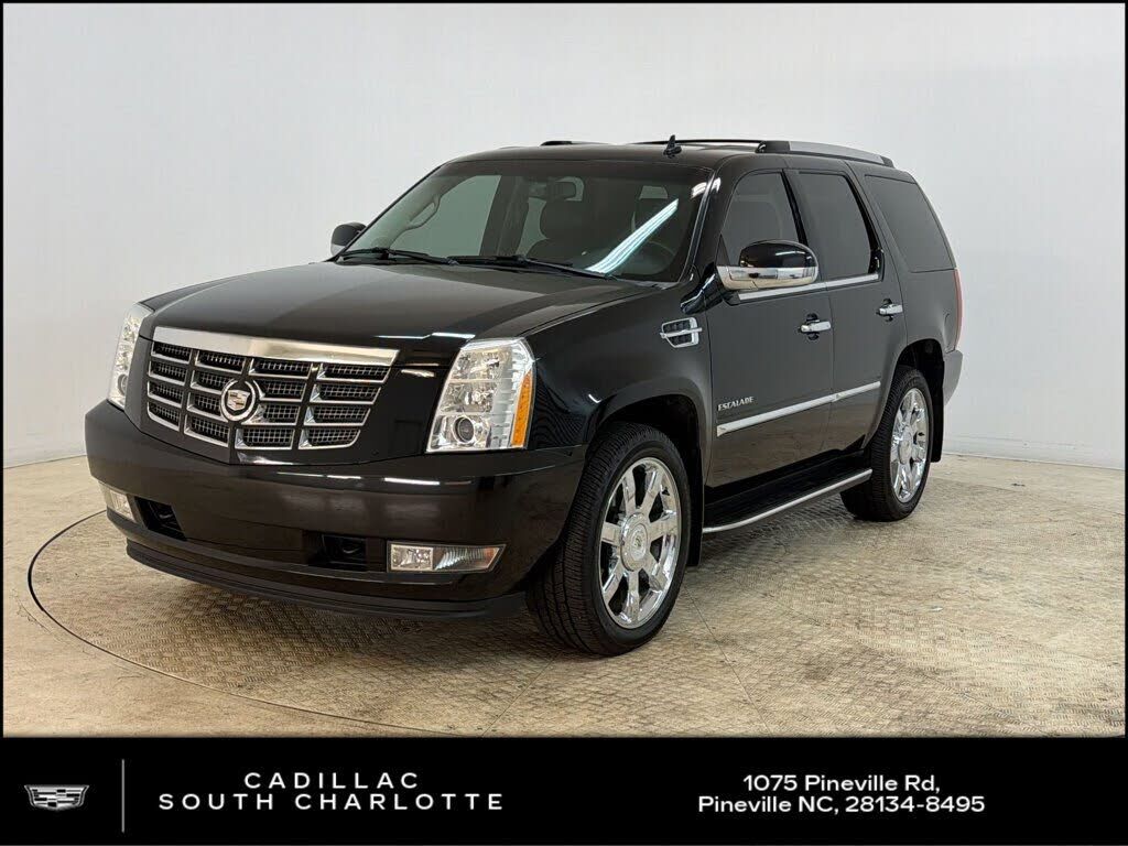2011 CADILLAC Escalade