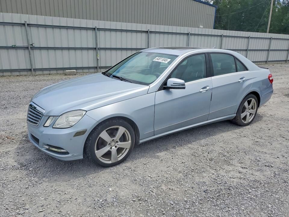 2013 MERCEDES-BENZ E-Class