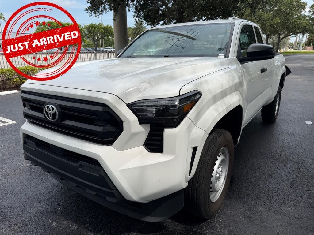 2024 TOYOTA Tacoma