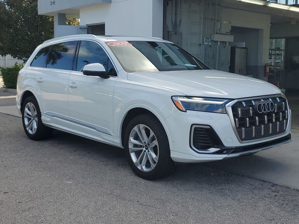 2025 AUDI Q7