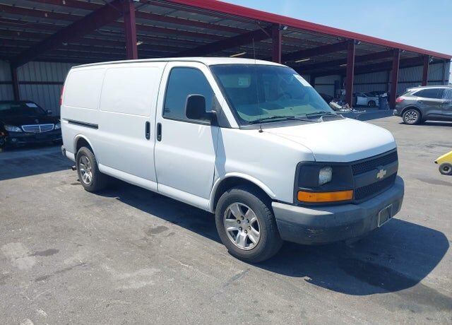 2013 CHEVROLET Express