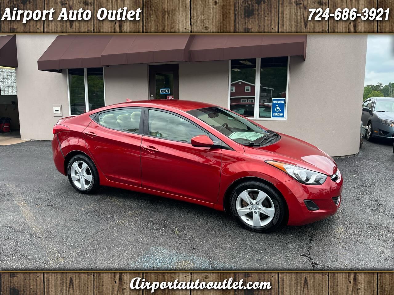 2011 HYUNDAI Elantra