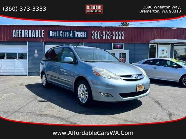 2010 TOYOTA Sienna