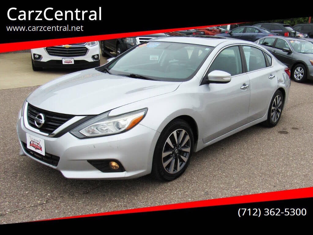 2017 NISSAN Altima