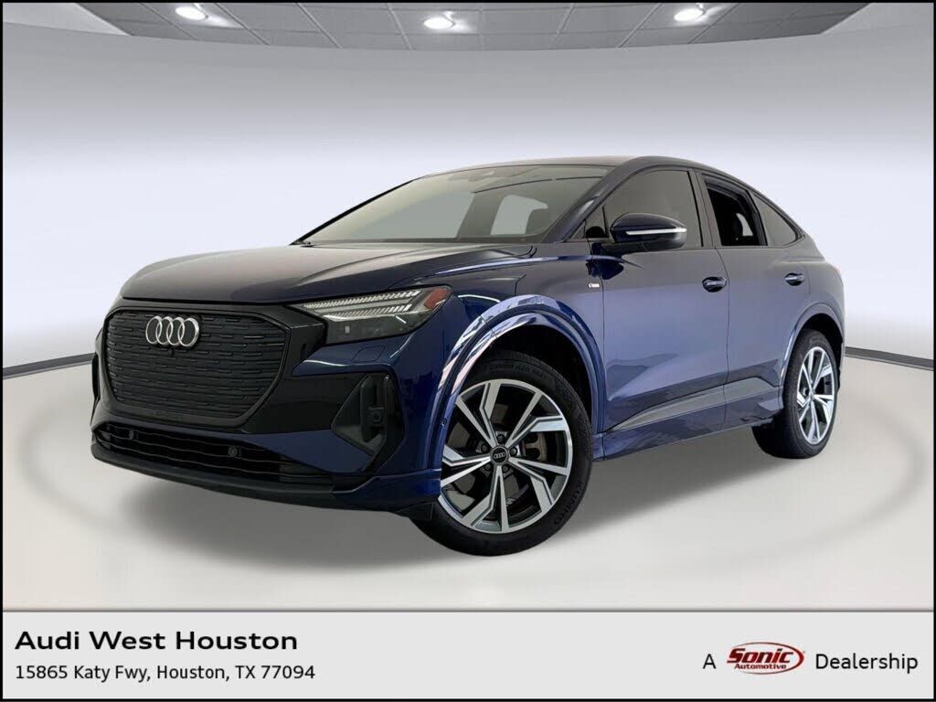 2023 AUDI Q4