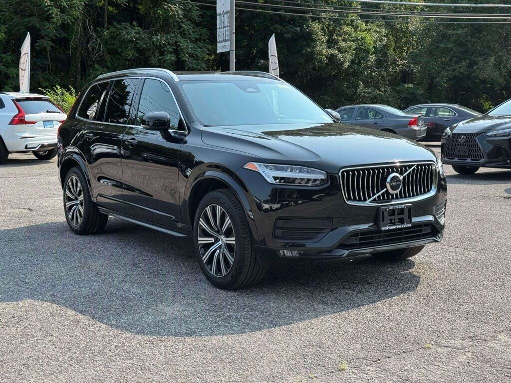 2023 VOLVO XC90