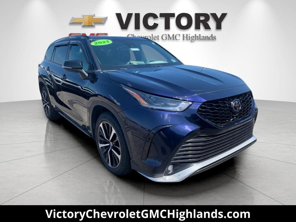 2021 TOYOTA Highlander