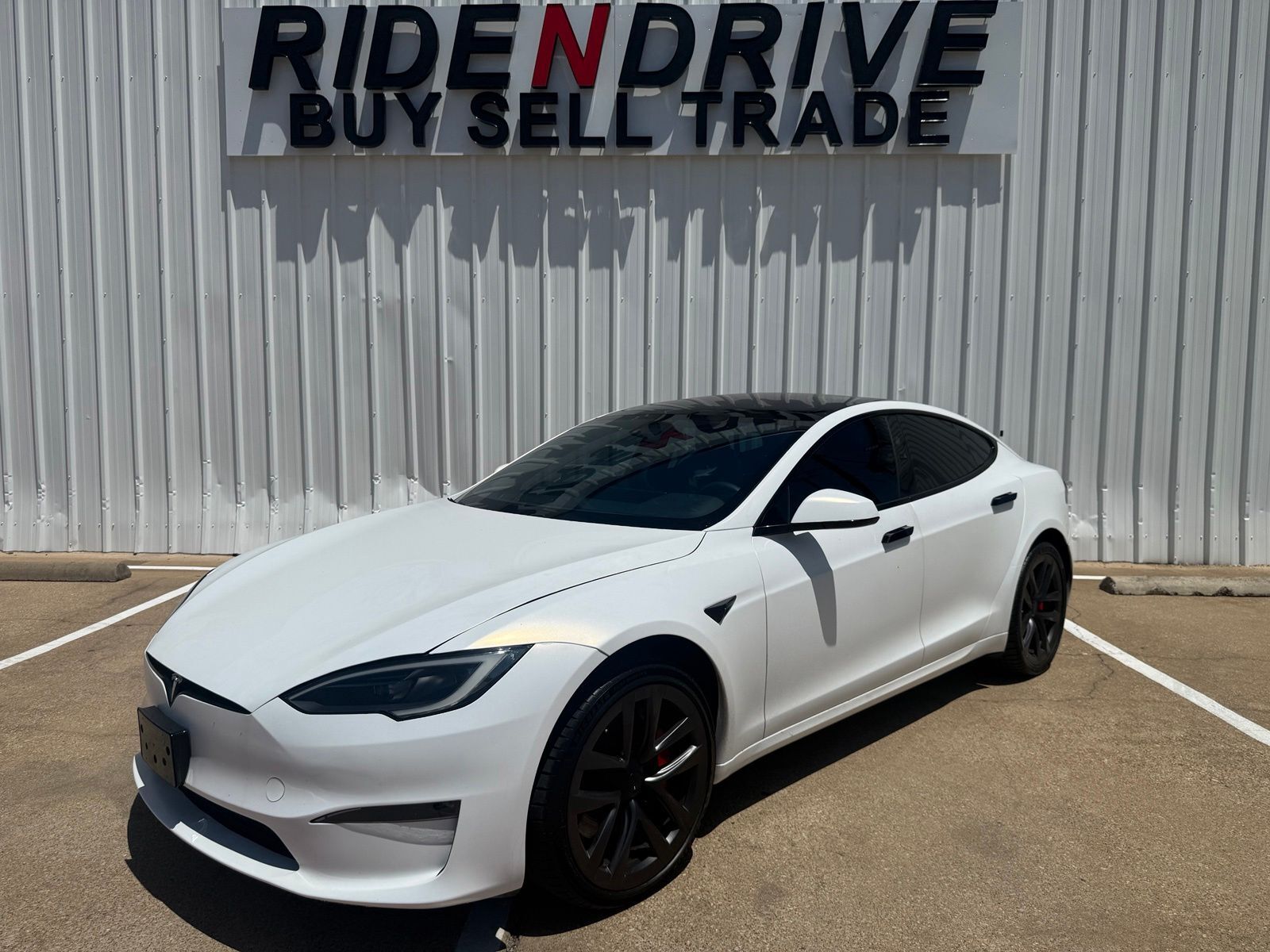 2023 TESLA Model S
